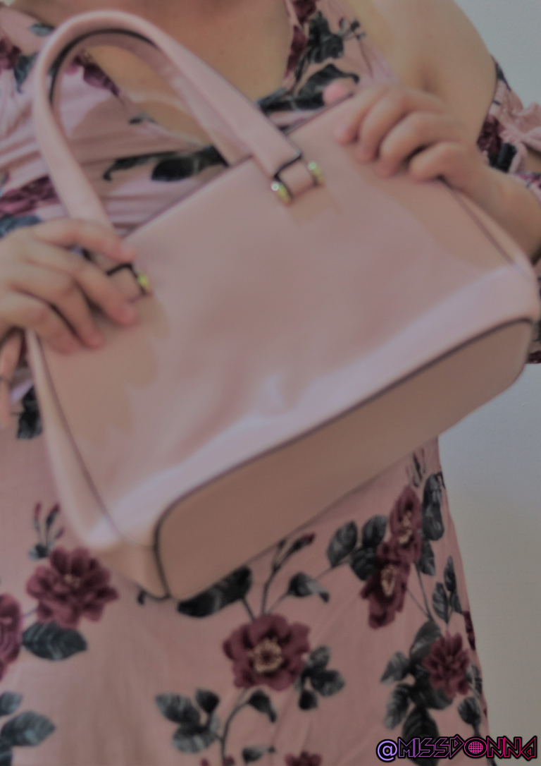 pink bag.png