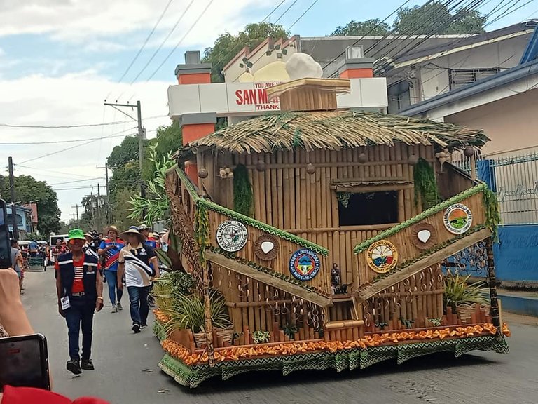 san ma float.jpg