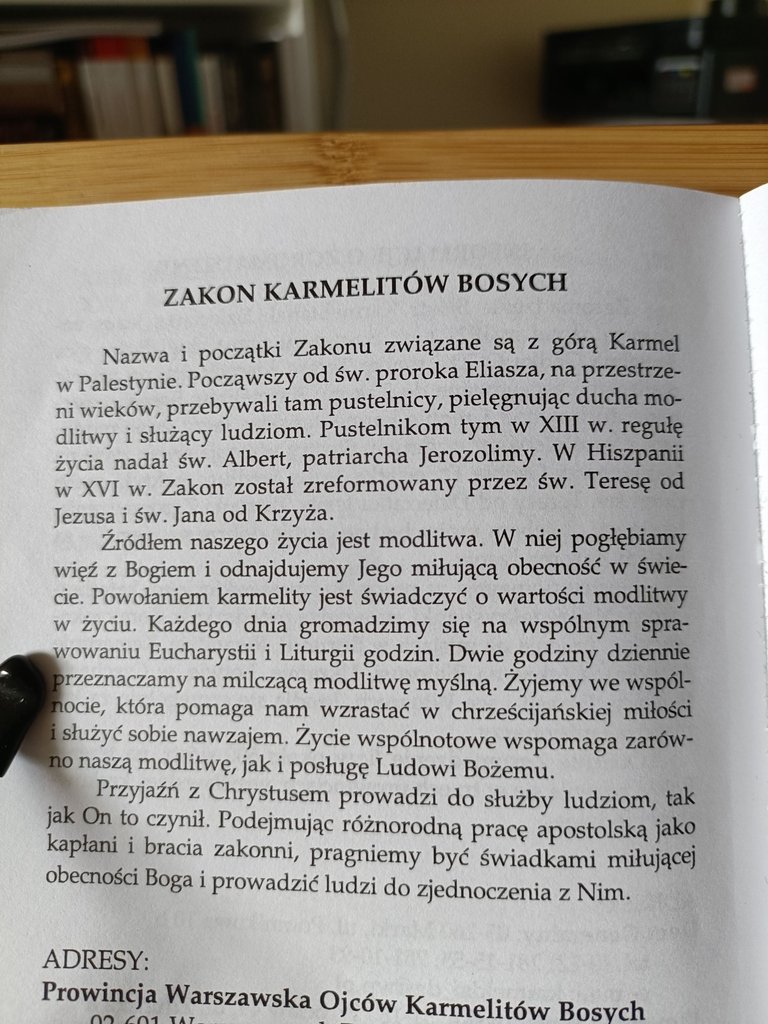 Końcowy wpis pozwala też poznać charyzmat (charakter) zakonu w którym swoje życie spędził ojciec Anzelm