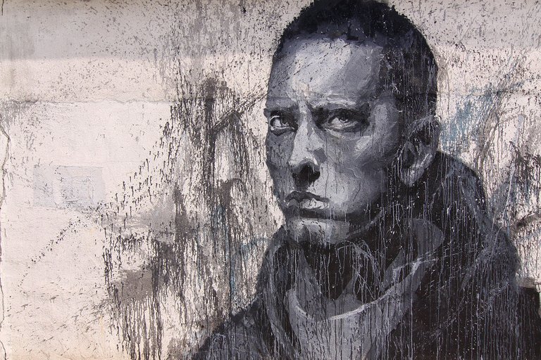 1280px-Eminem_Shanghai_graffit.jpg