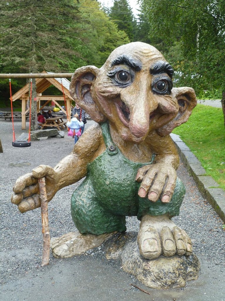 norwegian-troll-210334_1280.jpg