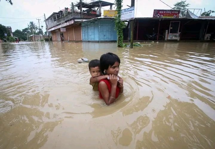 Torrential Rain fall  in Bangladesh and India Leading to Flooding and Killing 41persons and Stranding up to 6million persons as recorded as of today