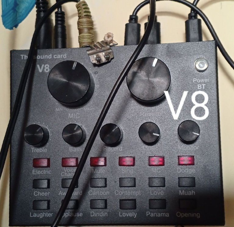 v8.jpg