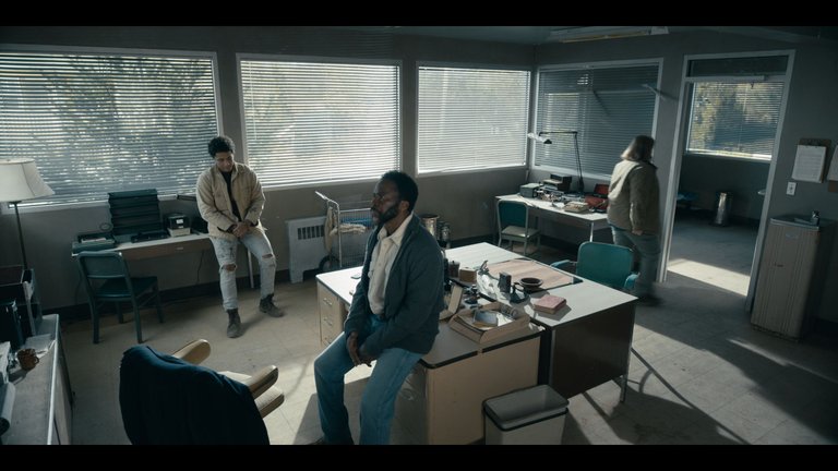 from.s03e03.2160p.web.h265-successfulcrab-0003.png
