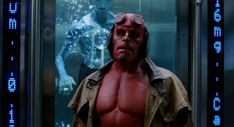 Hellboy.2004.Directors.Cut.1080p.BluRay.DDP.7.1.x265-EDGE2020-0003.png