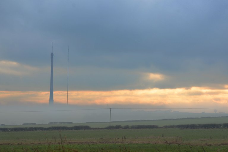 Emley Moor 2.jpg