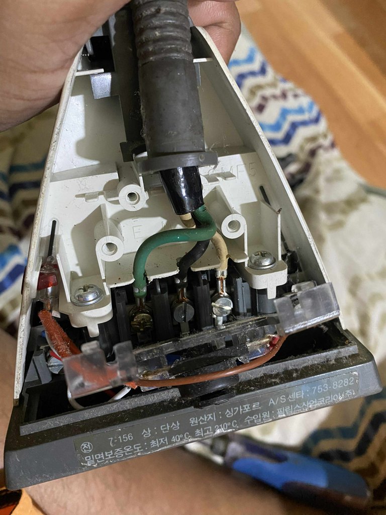 c85793ce-07f3-4148-937b-88cba2894818.jpg