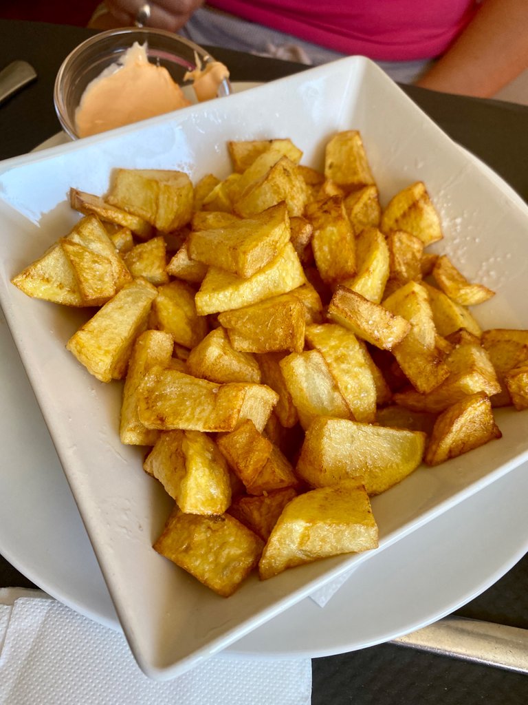 Patatas bravas 5,00 €