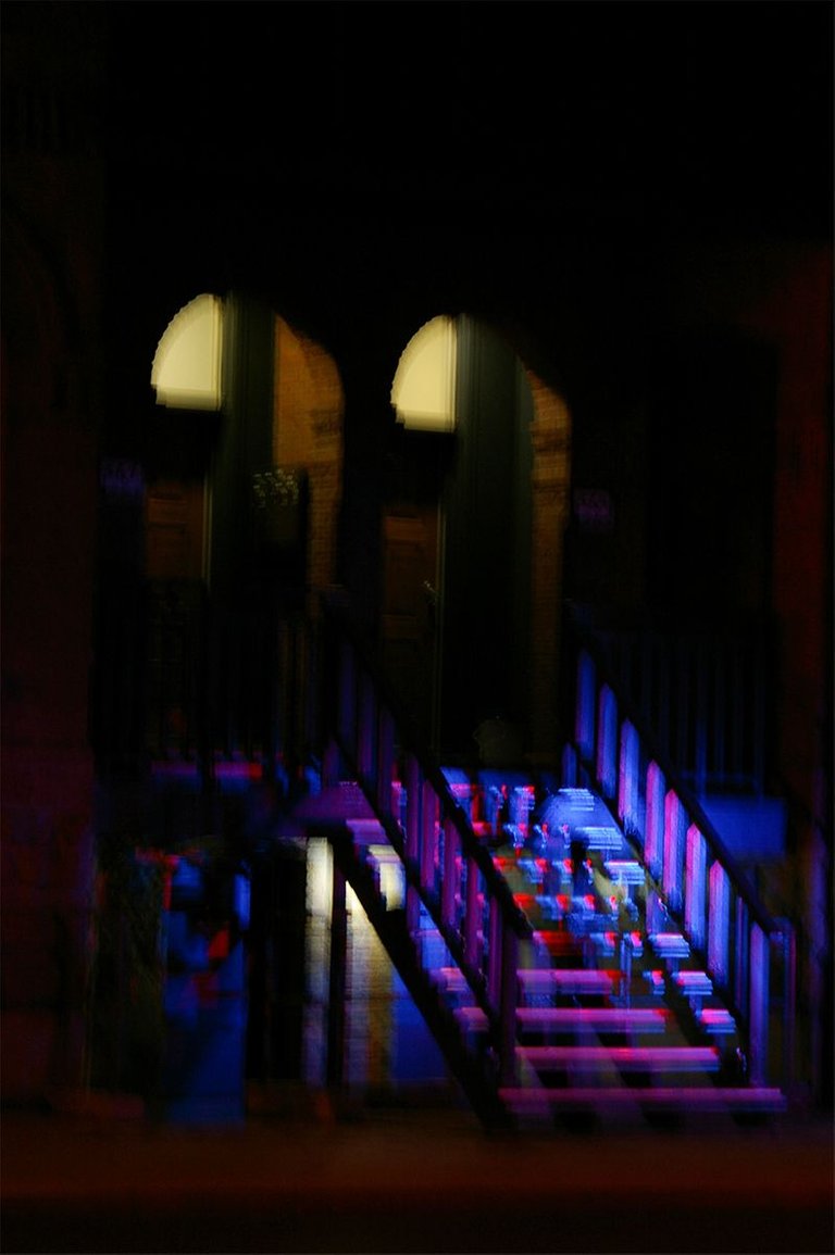 04_LIGHTSTAIRS II.JPG