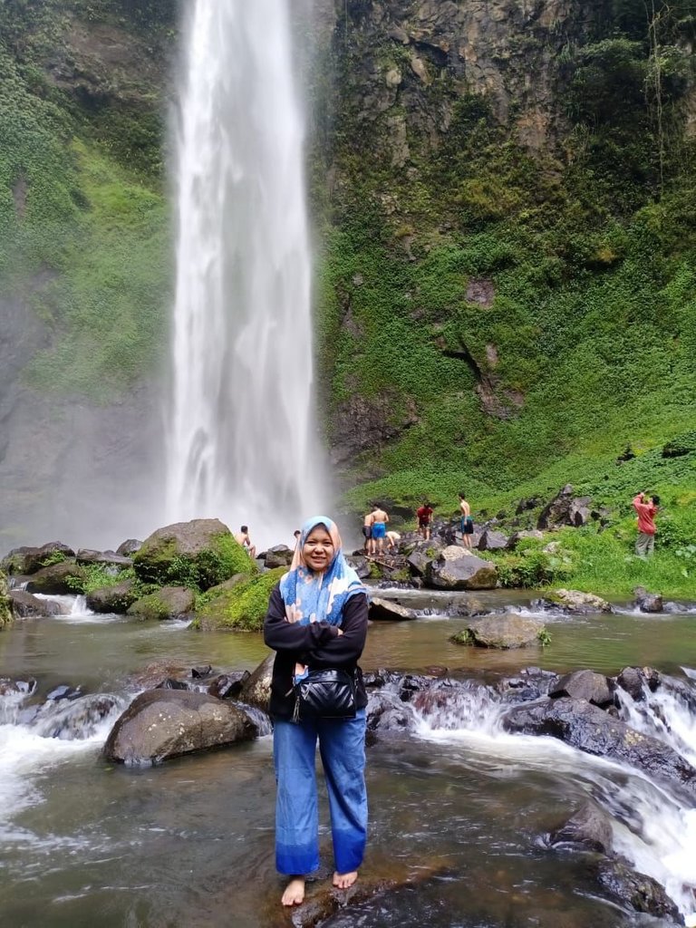 Curug pelangi 3.jpg