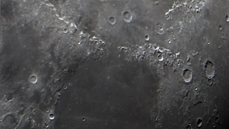 Snapshot at 23_14_30 of Moon_00001.jpg