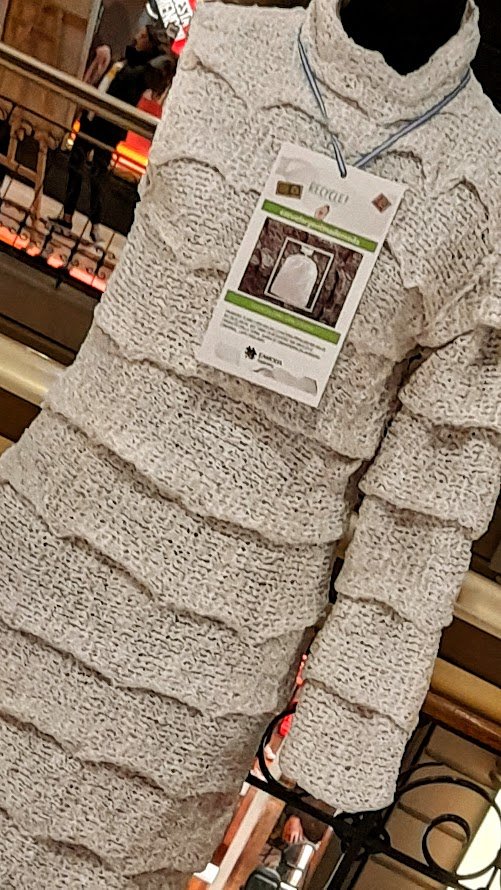 20220708_192021-EDITvestido tejido a dos agujas de bolsas.jpg