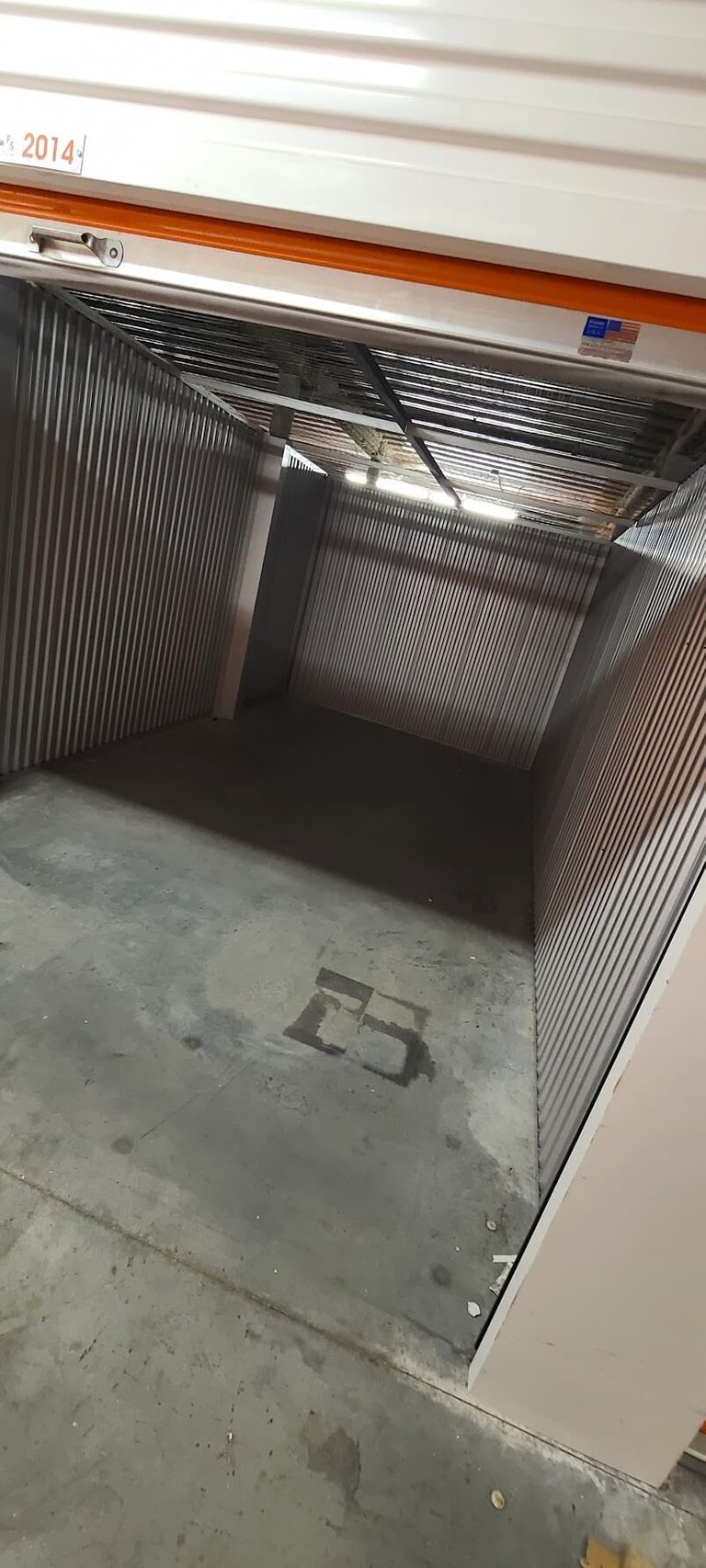 The empty storage unit