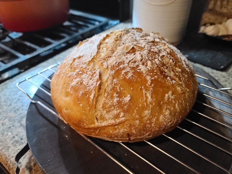 Simple dutch oven loaf