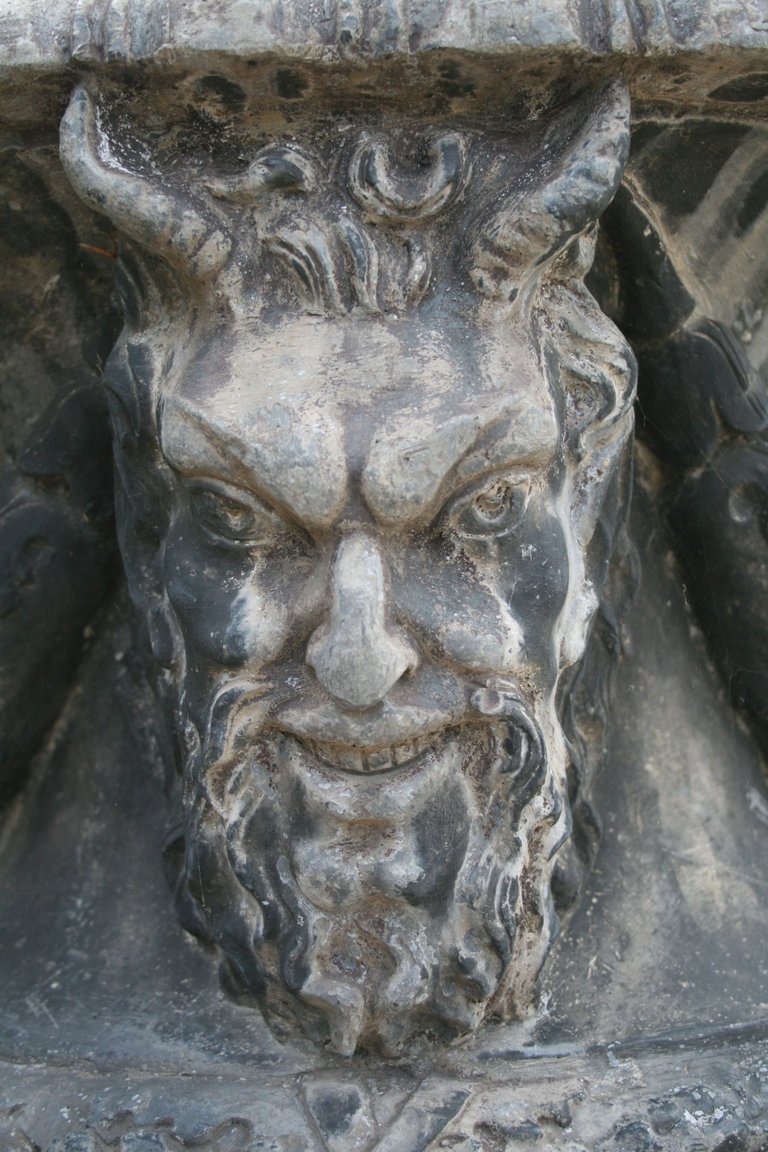 devil-statue-1204759.jpg