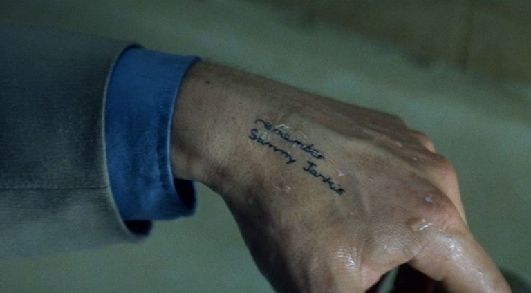 Memento-Nolan-1450x800-c.jpg