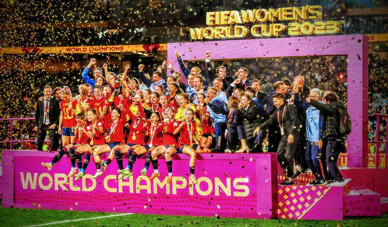 230820-womens-world-cup-champions-jm-0954-0ef221~2.jpg