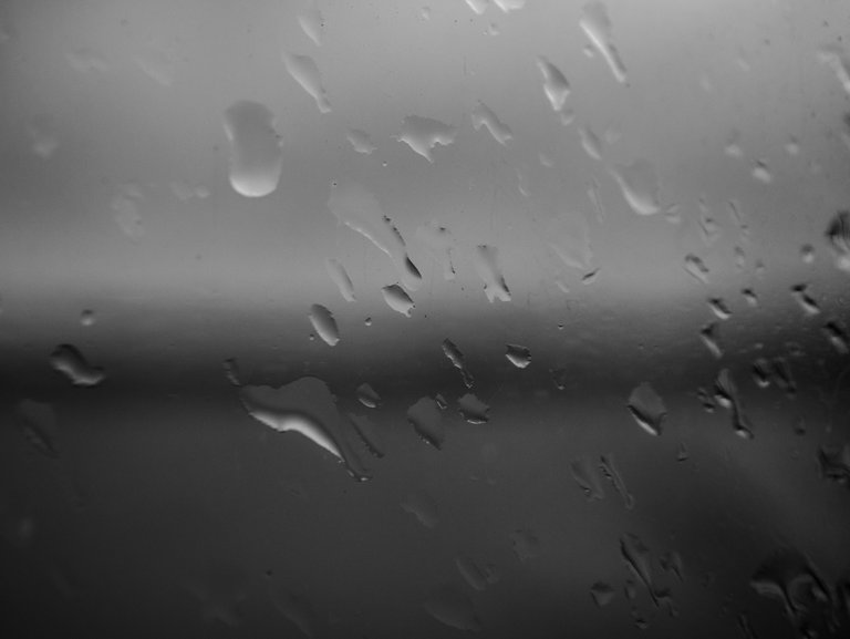 Raindrops__on_Window__PS__P1070681.jpg