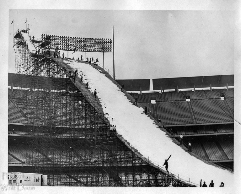 Dodger stadium-1.jpg