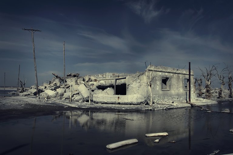 epecuen-3524725_1280.jpg