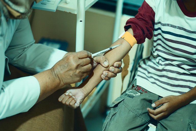 injection-7773033_1280.jpg