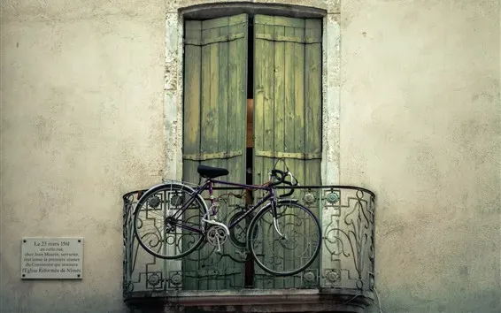 Bike-balcony-door_m.webp