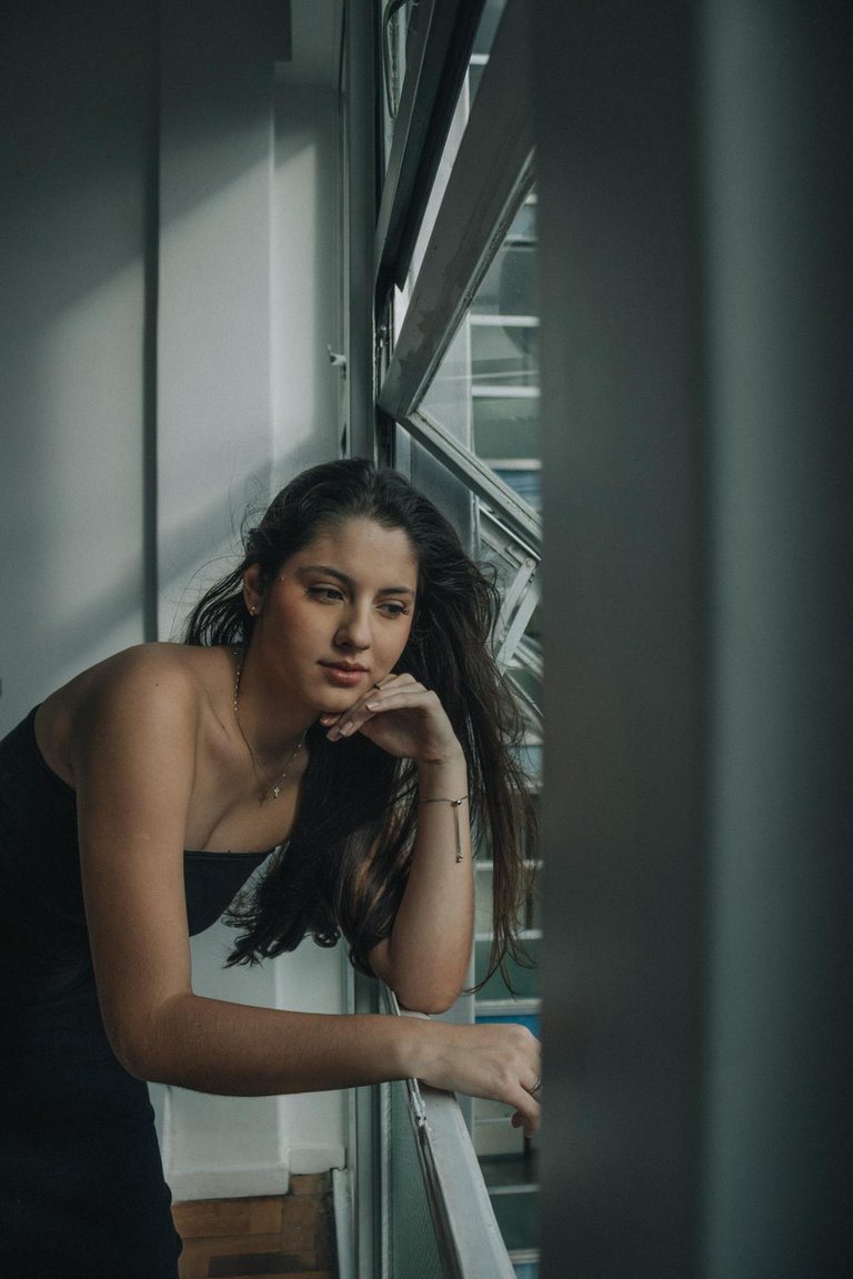 pexels-mayara-caroline-mombelli-2151521916-31778733.jpg