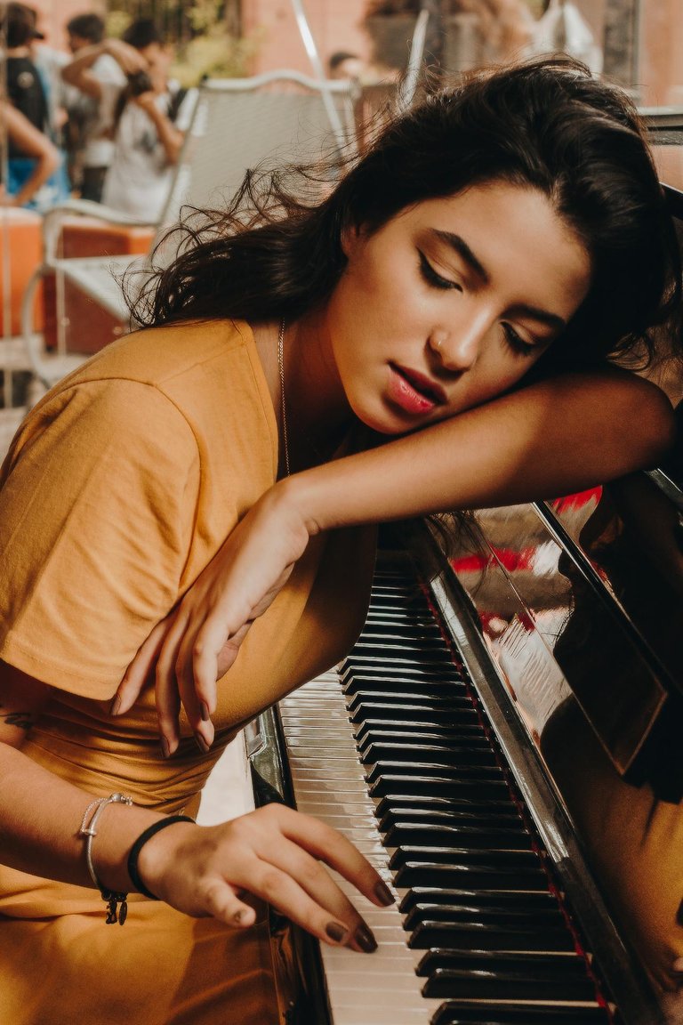 pexels-marcela-alessandra-789314-1885213.jpg