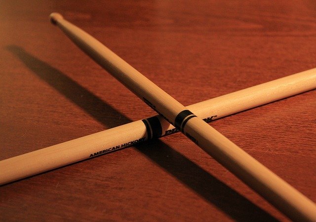 drum-sticks-933186_640.jpg