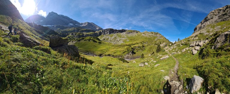 Vue panoramique sur le Mont Ruan et le vallon de la Susanfe