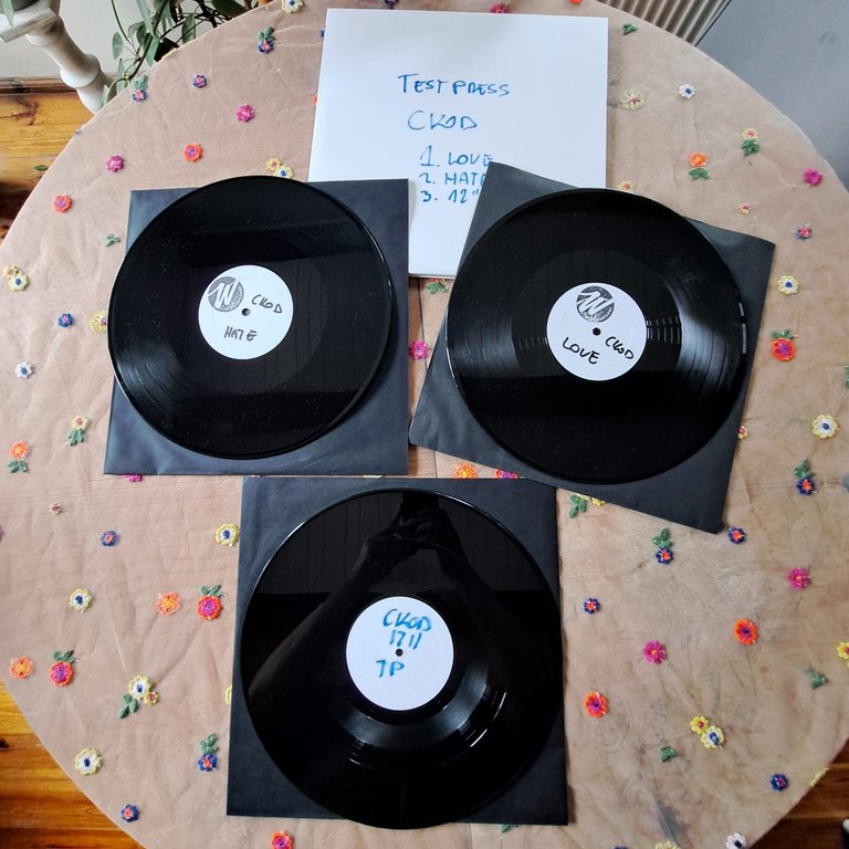 2LPs + 12" (7") single test press