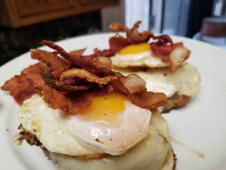 Bacon Cheeseburgers Topped with Fried Eggs