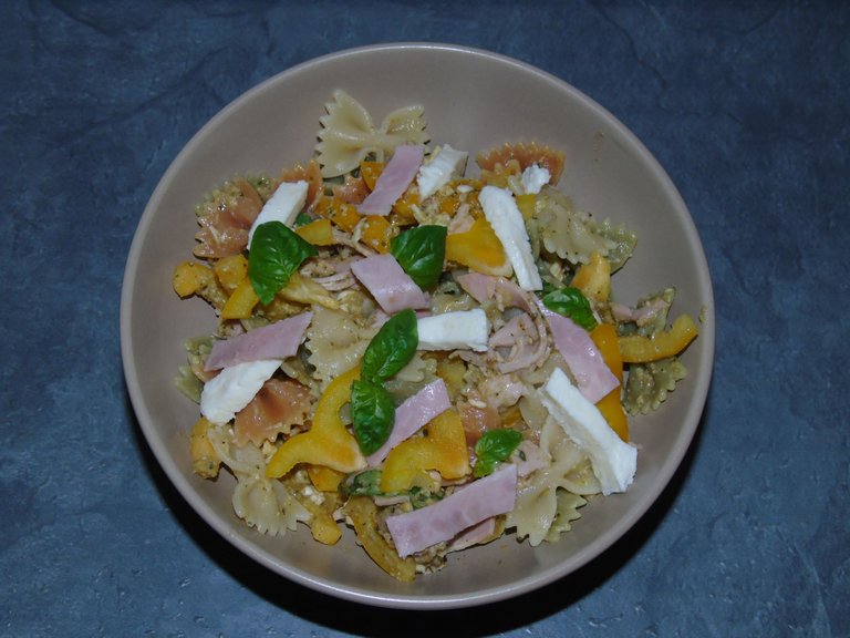 salade de pâtes (1).JPG