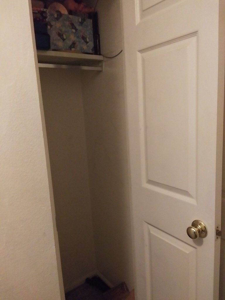 old closet.jpg