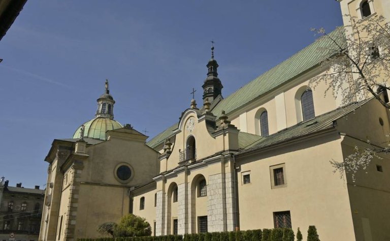 20-002.jpg