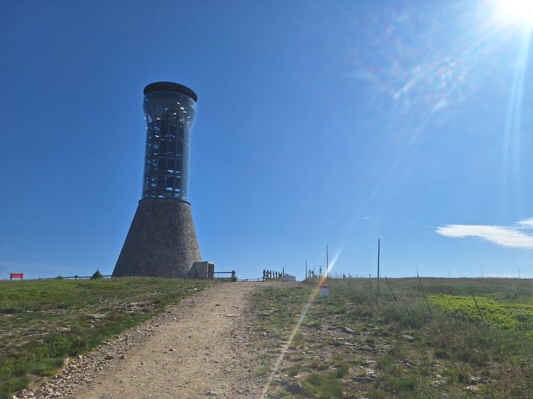 01.jpg