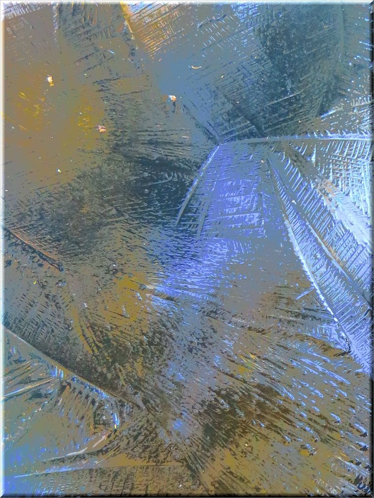 ice patterns tinted blue and gold.JPG