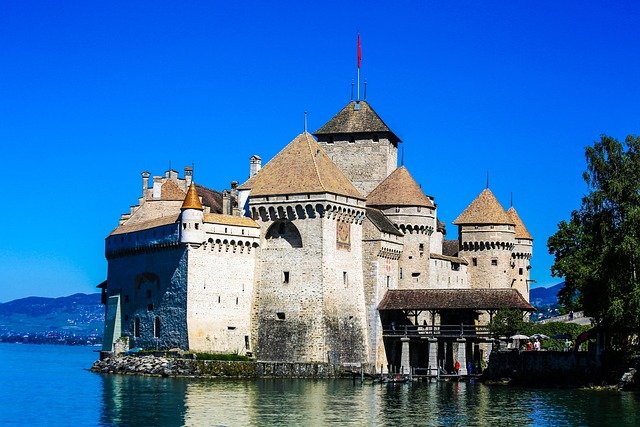 swiss-1587728_640.jpg