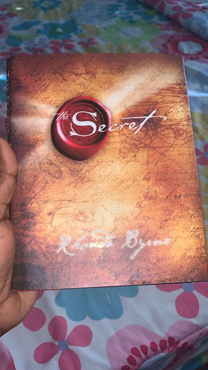 Book Review: The Secret by Rhonda Byrne 