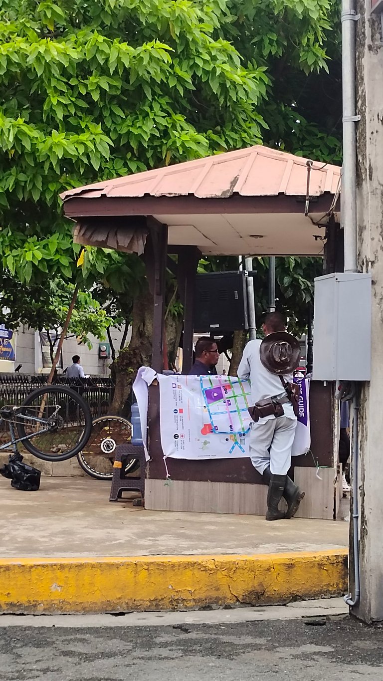 A Local Traffic Enforcer wearing a Guardia Sibil costume