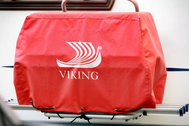 viking_4137w.JPG