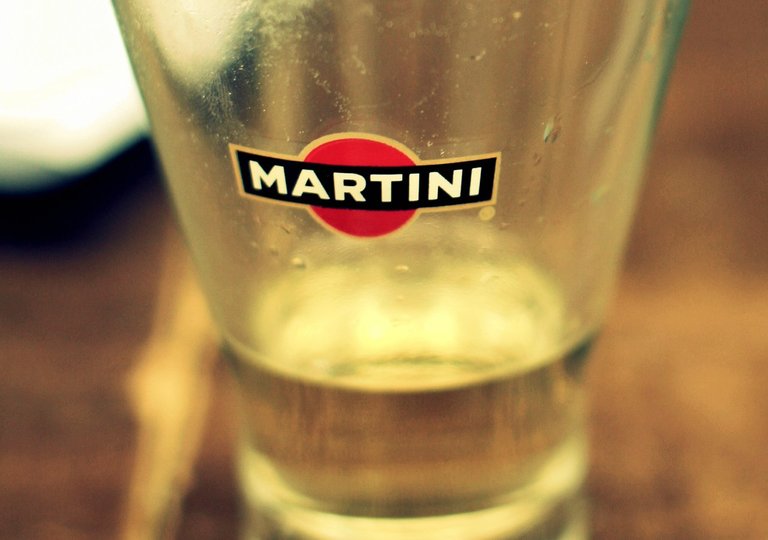 martini_2550w.jpg
