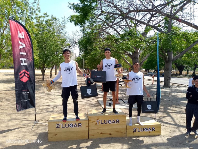 los ganadores.jpeg