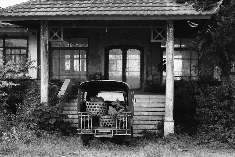 car-outside.jpg