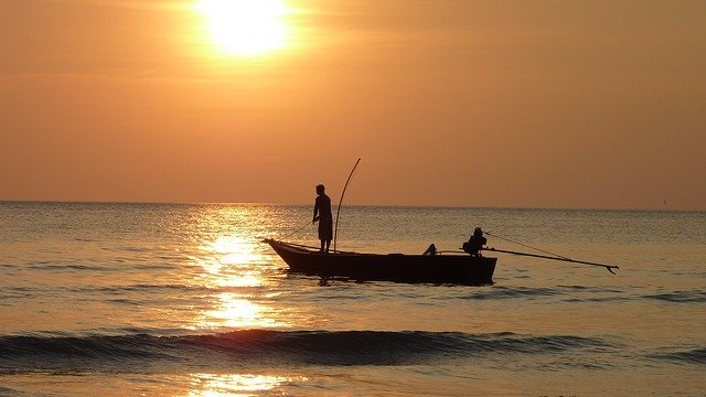 fisherman209112_640.jpg