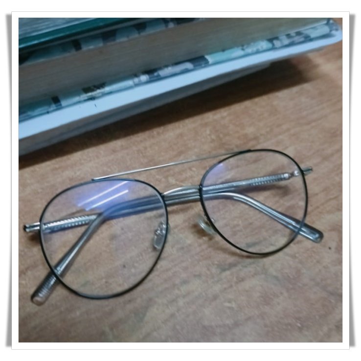 glasses.jpg