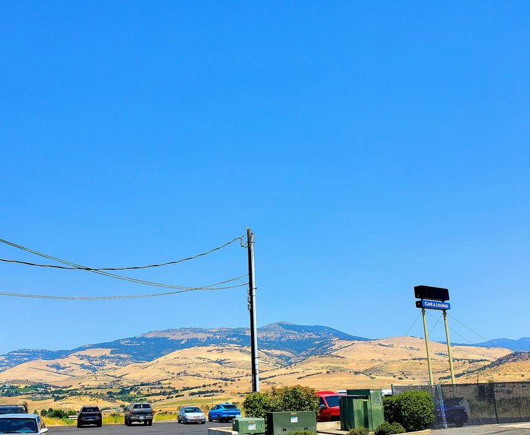 hills near ashland oregon.jpg