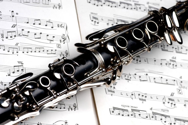 clarinet-4118588_1920.jpg