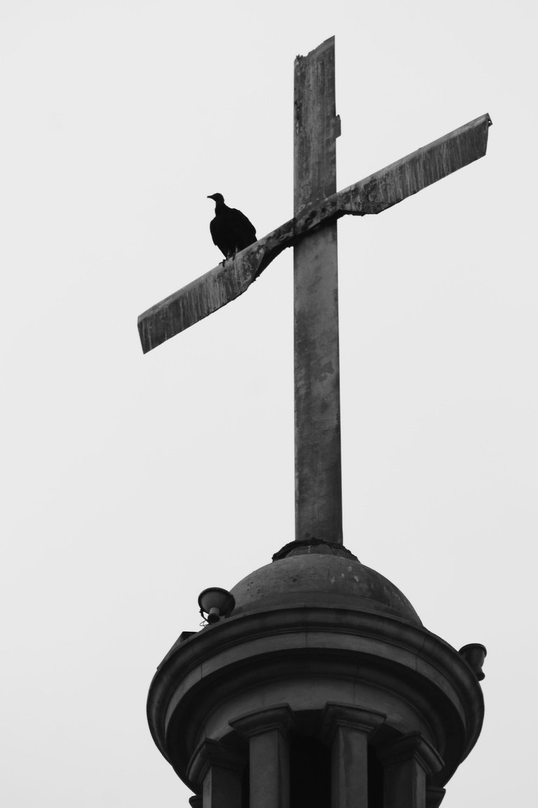 Iglesia Nuestra Señora del Pilar Cruz.JPG