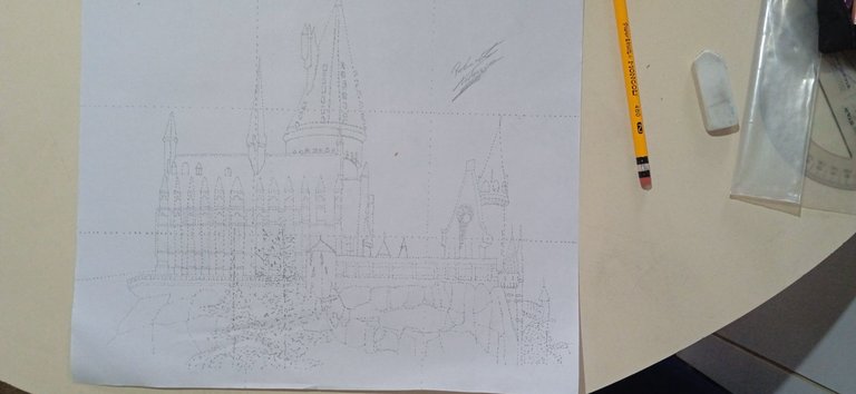 Cómo Dibujar el Castillo de Howargs de Harry Potter en Papel Normal y en Papel Digital con La Ley de los Tercios y La Técnica del Puntillismo. 